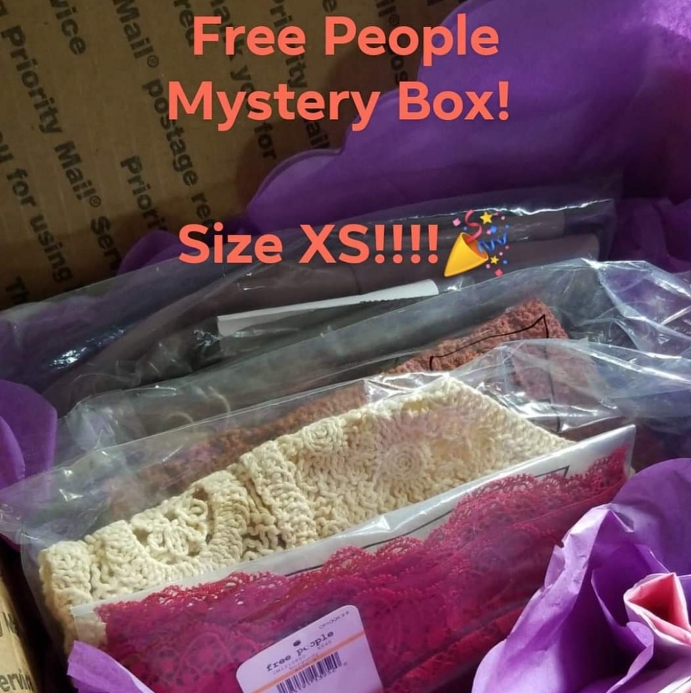 🆕️ 5 Peice Free People Mystery Box!!